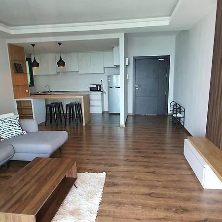 Close Lovely Vivacity Jazz Suite Cozy Condo With 2 Cards Kuching Eksteriør billede