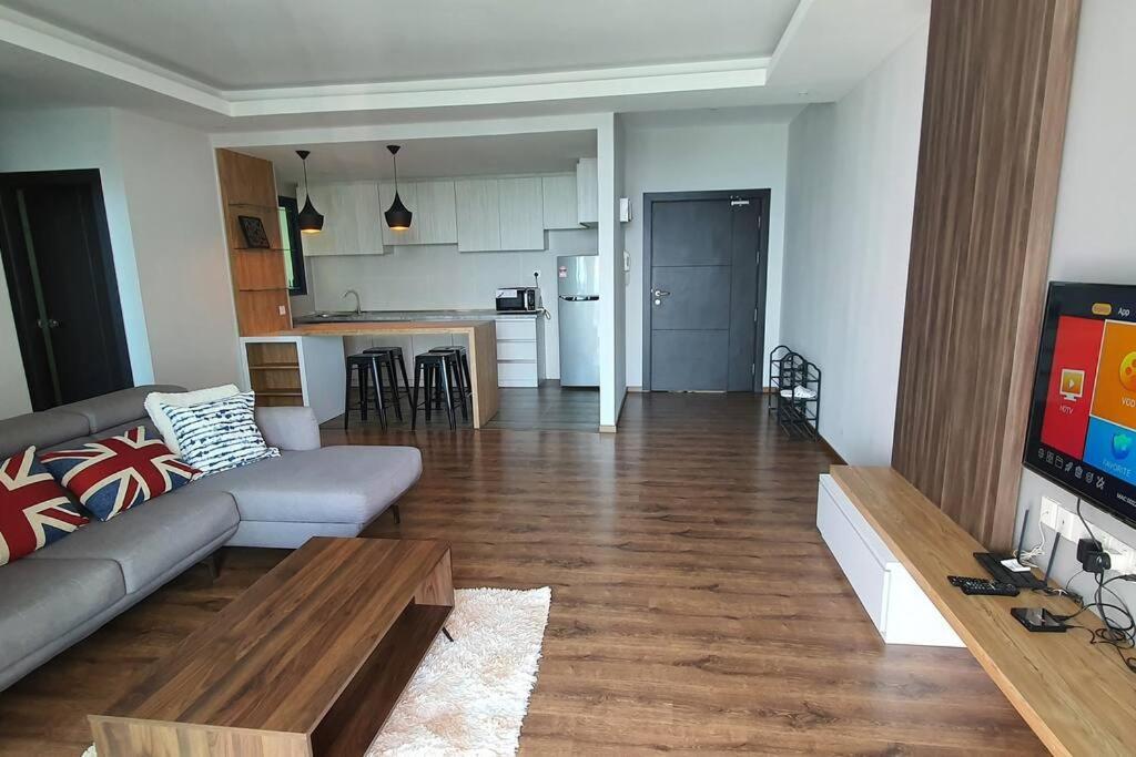 Close Lovely Vivacity Jazz Suite Cozy Condo With 2 Cards Kuching Eksteriør billede